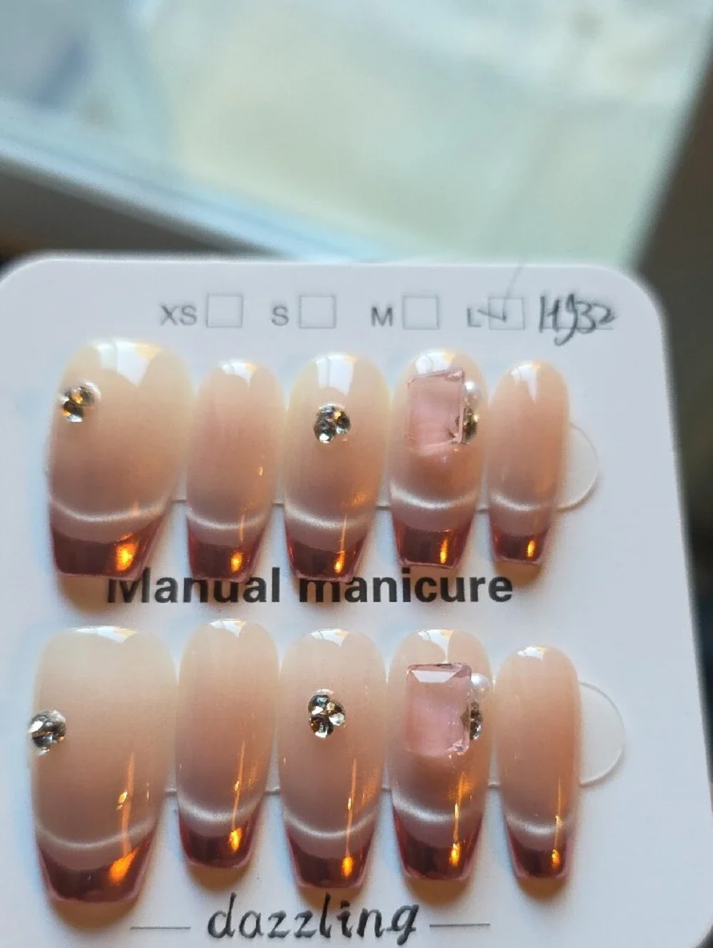 Neutral Pink Pearl Fake Nail Set with Rhinestone Accents Size Large